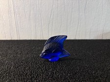 Poisson bleu foncé en cristal