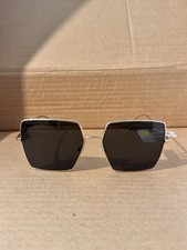 Lunettes de Soleil Burberry Modèle : B3133 1109/87 Prix NEUF 200 euros