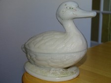 ANCIENNE BOITE BONBONNIERE VALLERYSTHAL  PORTIEUX OPALINE 