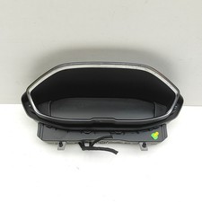 PEUGEOT 3008 MK2 SUV P84