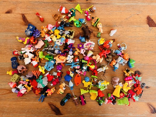 Lot jouets kinder - de,