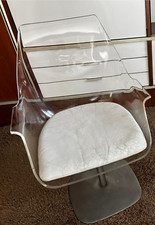 Fauteuil pivotant modèle