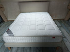 Lit 160x200, sommier, matelas, tête de lit, pieds