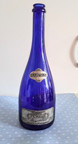 Bouteille vide de - 🥂,