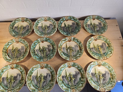Assiettes barbotine jeanne - assiettes,