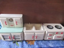 JOUET ANCIEN CUISINE POUPEE