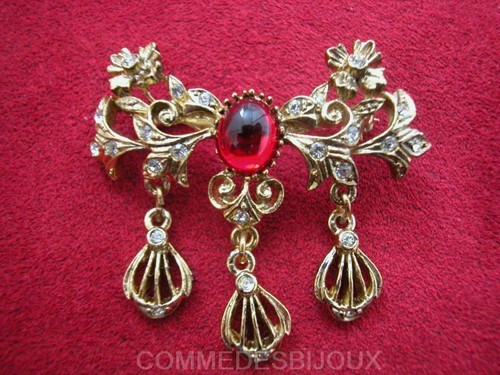 Broche néo classique - "néo, n°