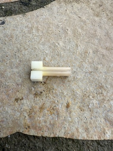 Pièce plastique poignée - plastique,