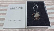 Collier argent Final Fantasy