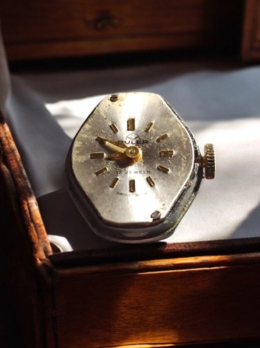 Montre mécanique vintage