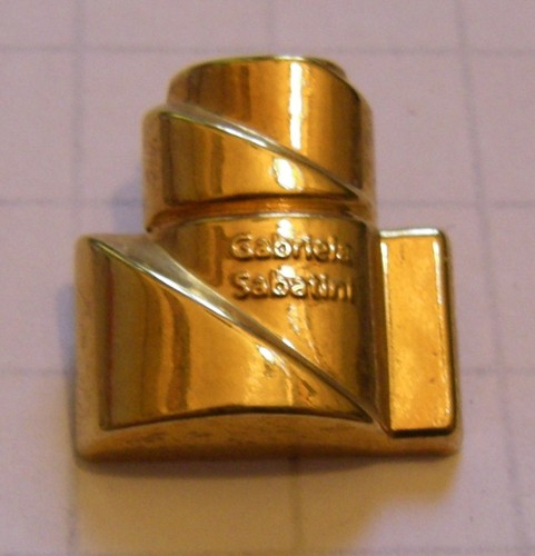 Pin parfum perfume gabriela - parfum,