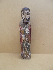 ancienne statue sculpté en