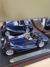 LJ806 MAISTO 36637 1/18 1:18 Voiture Morgan Aero 8 cabriolet bleu