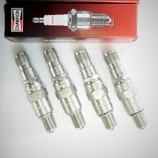 4X Bougies d’allumage blindées Champion neuve et origine  Pinzgauer 710 - 712