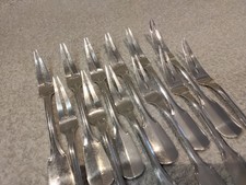 12 fourchettes à escargots