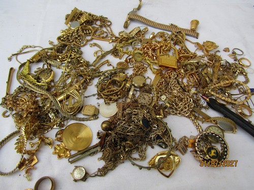 Lot bijoux plaqué doré - bijoux,