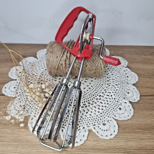 Batteur à Main Vintage  - Plastique Rouge