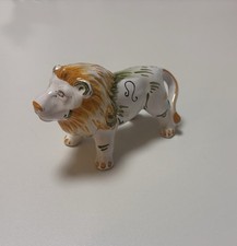 Lion En Porcelaine de Moustiers