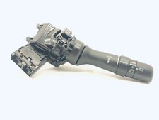 TOYOTA YARIS P13 1.5 HYBRIDE