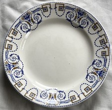 ASSIETTE MONTEE SUR PIED