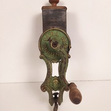 Ancienne râpe à fromage DRGM