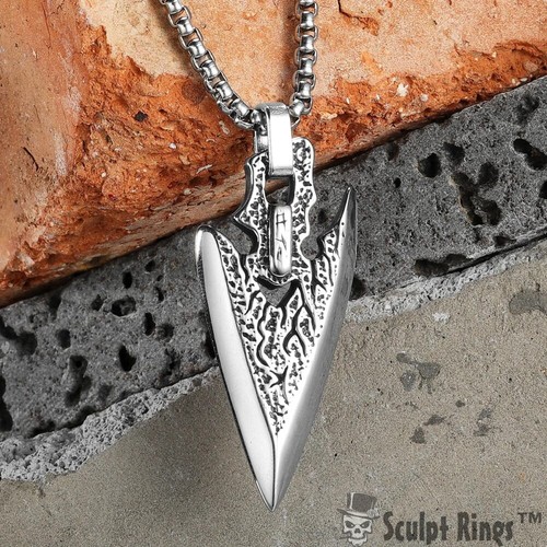 Collier pendentif lance pointe
