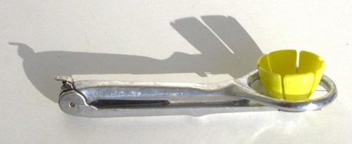 Ancien coupe oeufs - ancien,