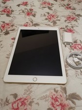 Apple ipad 5 eme generation 32GB wifi - A1822 - fin 2017