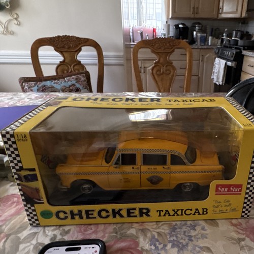 Sun star checker taxicab 1981 - checker,