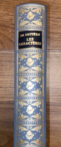 Les caracteres jean la - -,