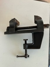 ancien  Petit étau de table