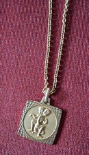 Gémeaux Signe Astrologique  pendentif et chaine- plaqué or