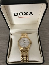 montre suisse automatique Doxa