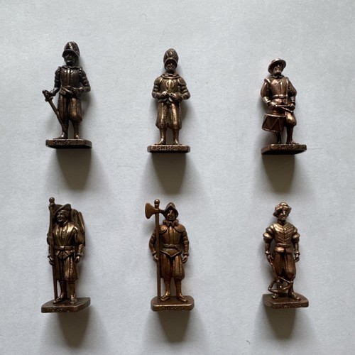 Lot figurines kinder fer - lot,