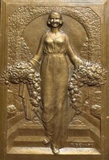 Médaille Art Nouveau Bronze " Femme allégorie du Printemps - fleurs " BENARD