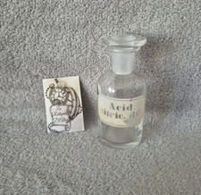 Ancien petit flacon en verre à pharmacie apothicaire Acid. nitric. dil.