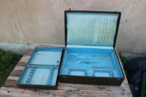 Ancien coffret menagere - a, en