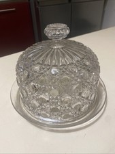 trés ancienne cloche à fromage biscuit en cristal Baccarat ?