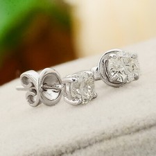 0.68 CT Véritable Solitaire