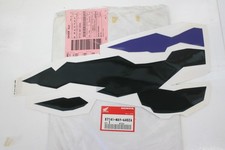 Autocollant Réservoir De