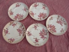 Assiettes plates K G Lunéville modèle pommier