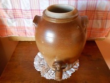 Pot très ancien en grès