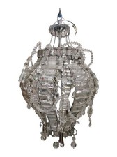 LUSTRE EN CRISTAL. STRUCTURE