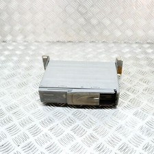 Autoradio lecteur CD TOYOTA LAND CRUISER J80 CDX-P670 4.0 essence 115kw 1991