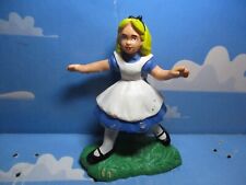 FIGURINE  " ALICE AU PAYS DES MERVEILLES  " BULLYLAND