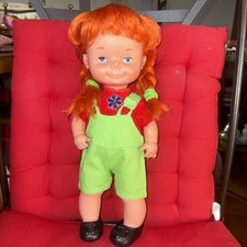 Poupée Famosa Pipi Chatuca