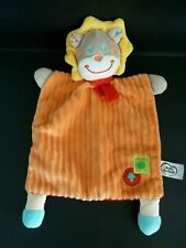 *. DOUDOU PLAT MOTS D'ENFANTS LION ORANGE JAUNE ROUGE POMME CHAMPIGNON BE