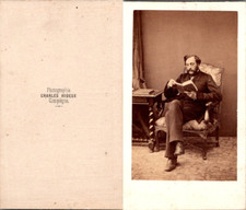 Hideux, Compiègne, Un homme