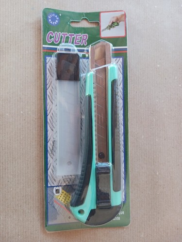 Cutter avec lames - cutter, 3