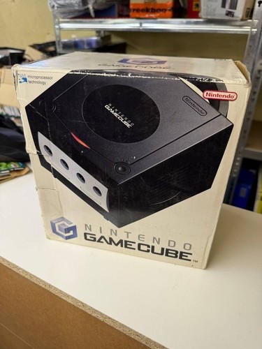 Nintendo gamecube console - nintendo,